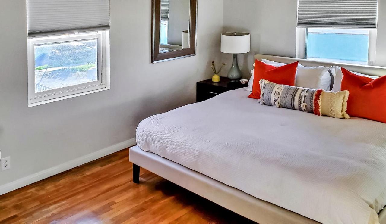 Private, Spacious Apartment With Sunny Patio *
